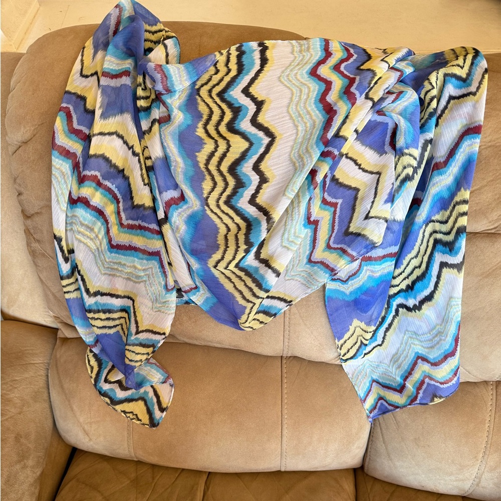 Colorful Zigzag Patterned Scarf - image 1